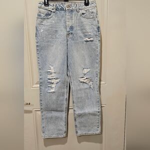 Trendy Ripped Light Blue Denim Jeans Size 9